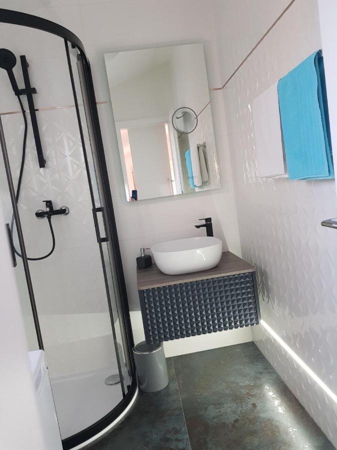 Apartmani Porat Malinska Ngoại thất bức ảnh