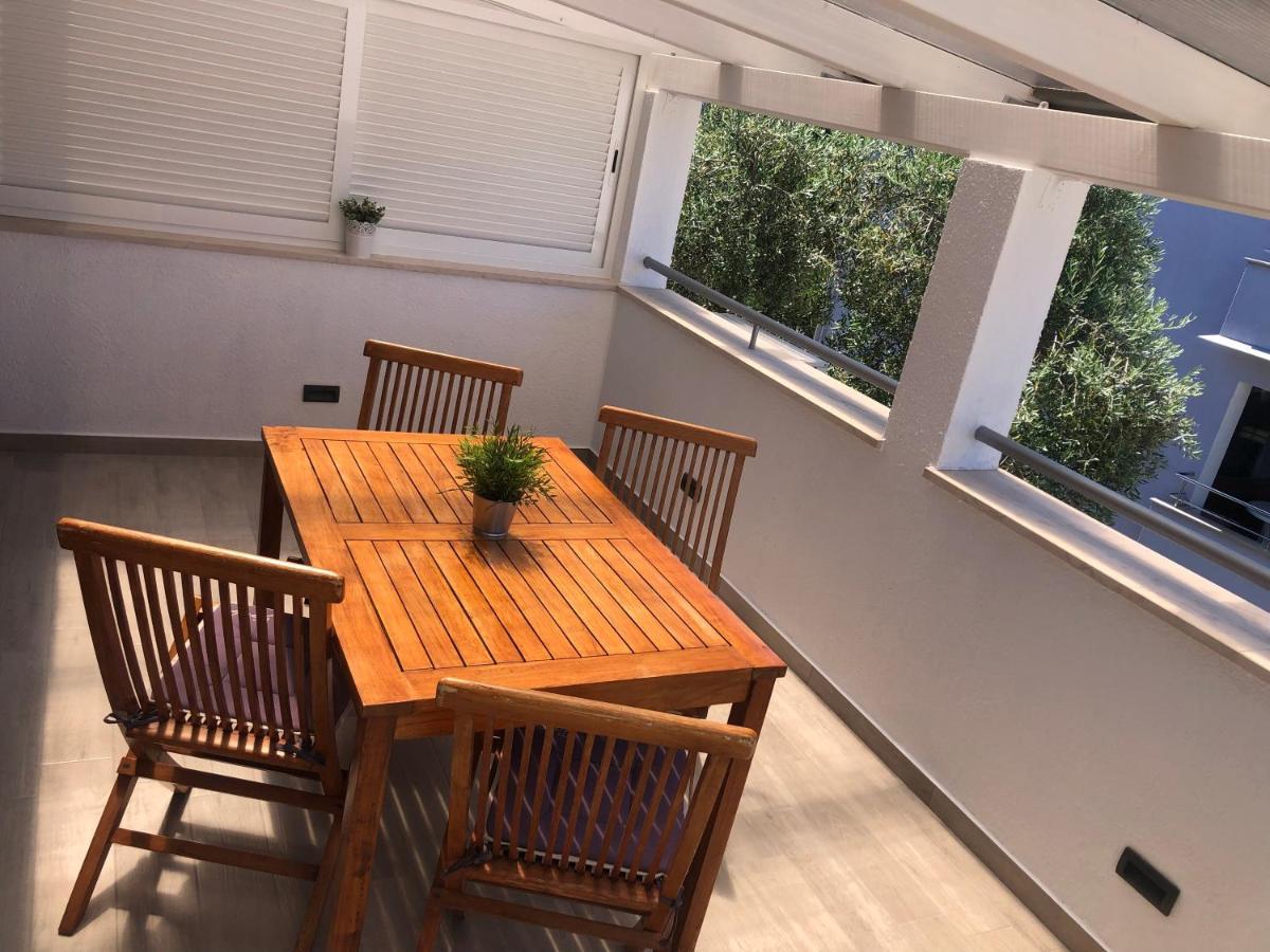 Apartmani Porat Malinska Ngoại thất bức ảnh