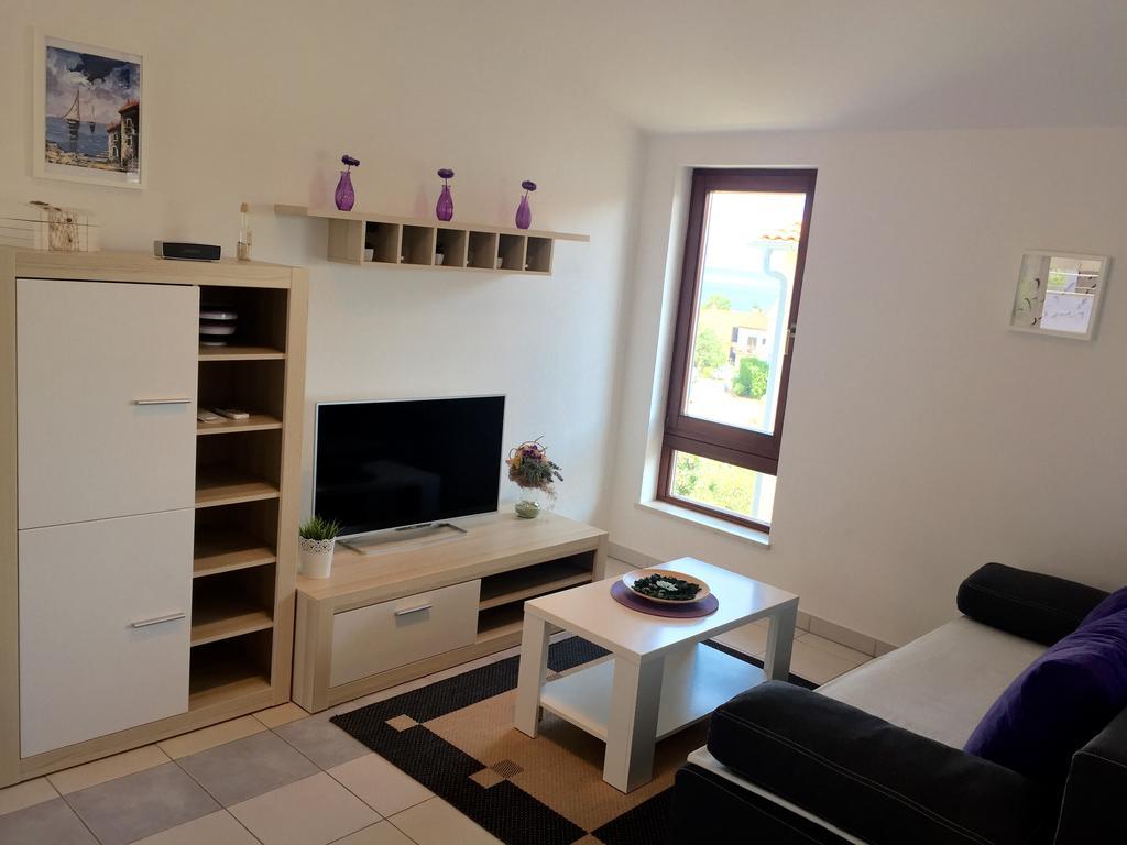 Apartmani Porat Malinska Ngoại thất bức ảnh