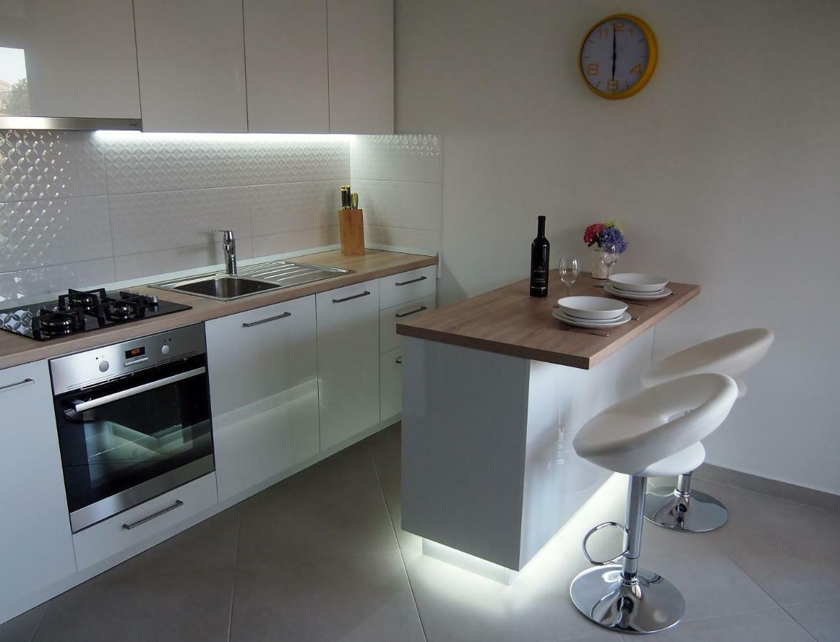 Apartmani Porat Malinska Ngoại thất bức ảnh